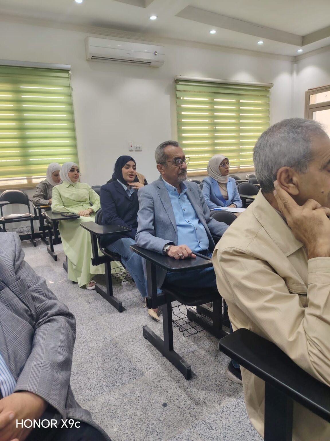 لحماية الشباب الجامعي.. كلية الوركاء الجامعة تقيم ندوة توعوية بعنوان "المخدرات والإدمان بين الآثار والمضاعفات وخطوات العلاج" 5c8a3e98 7e94 4586 bb02 eb49115faf61